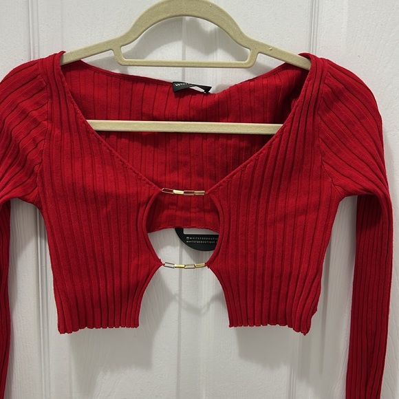 Red crop top - Picture 2 of 5